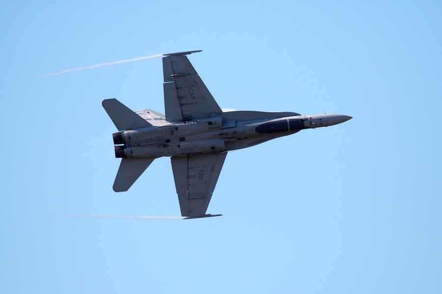 CF-18