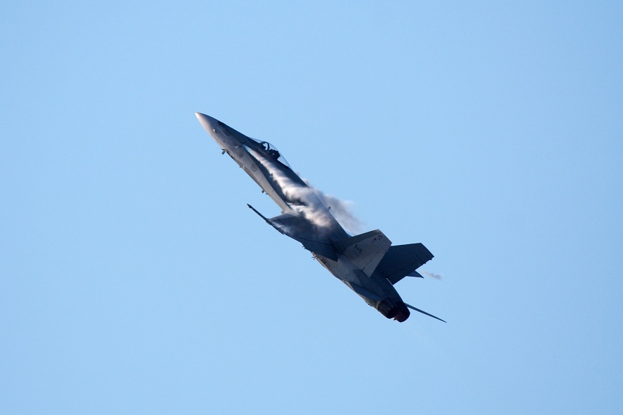 CF-18