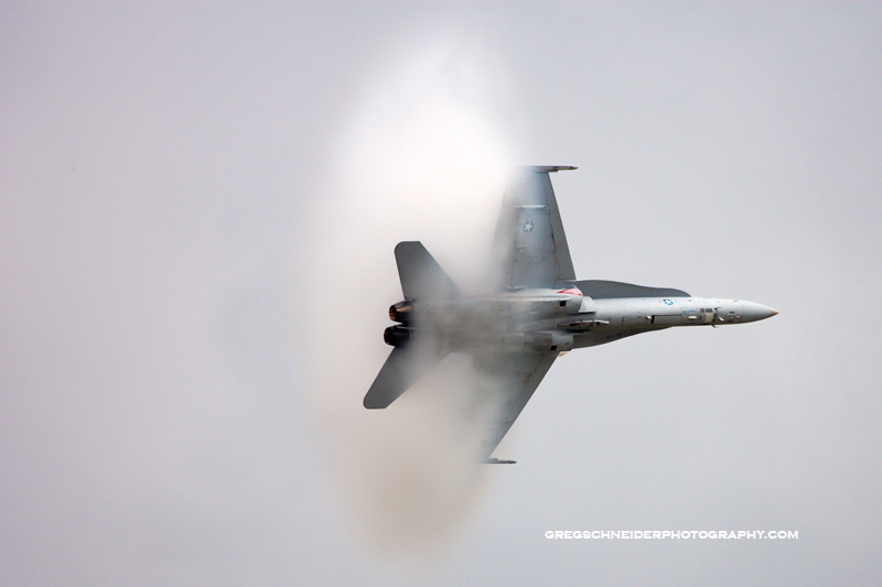 F-18 vapour cloud