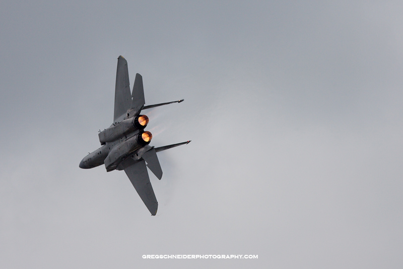 F15 Eagle with afterburners lit