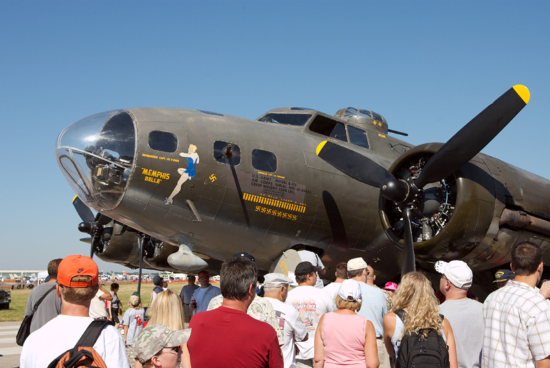 B17